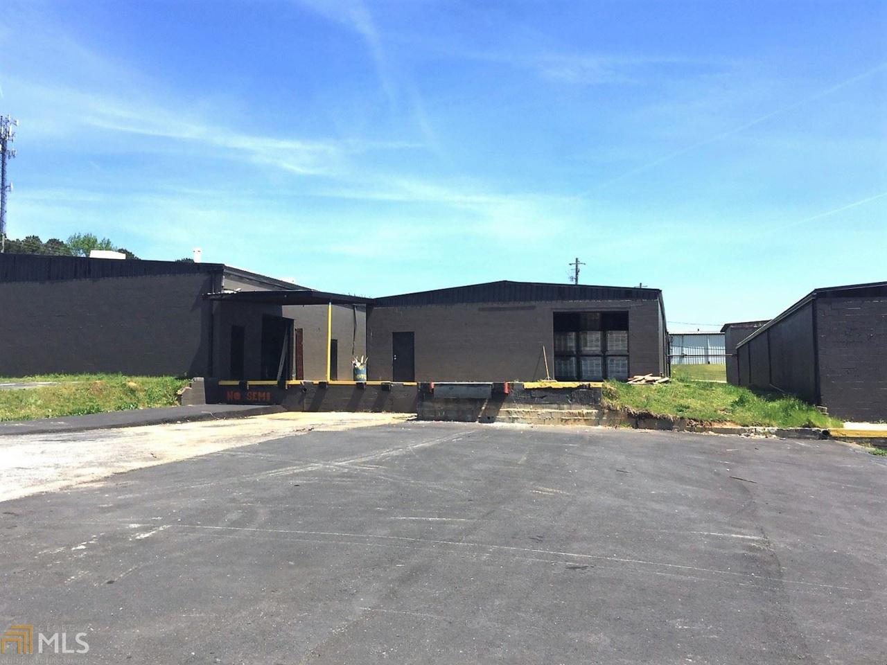 10200 Industrial Blvd - Photo 1