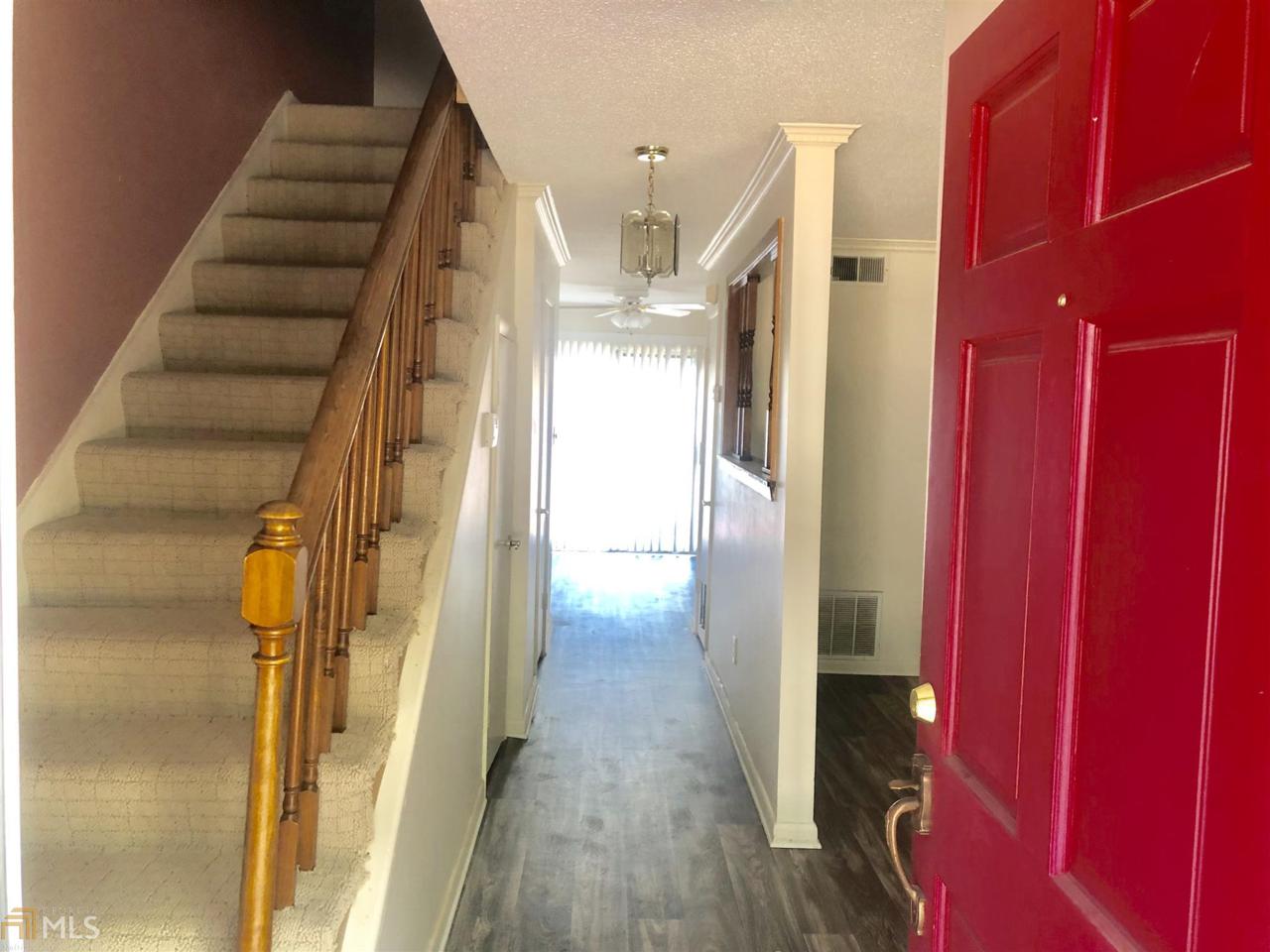 1375 Kingsgate Dr - Photo 1