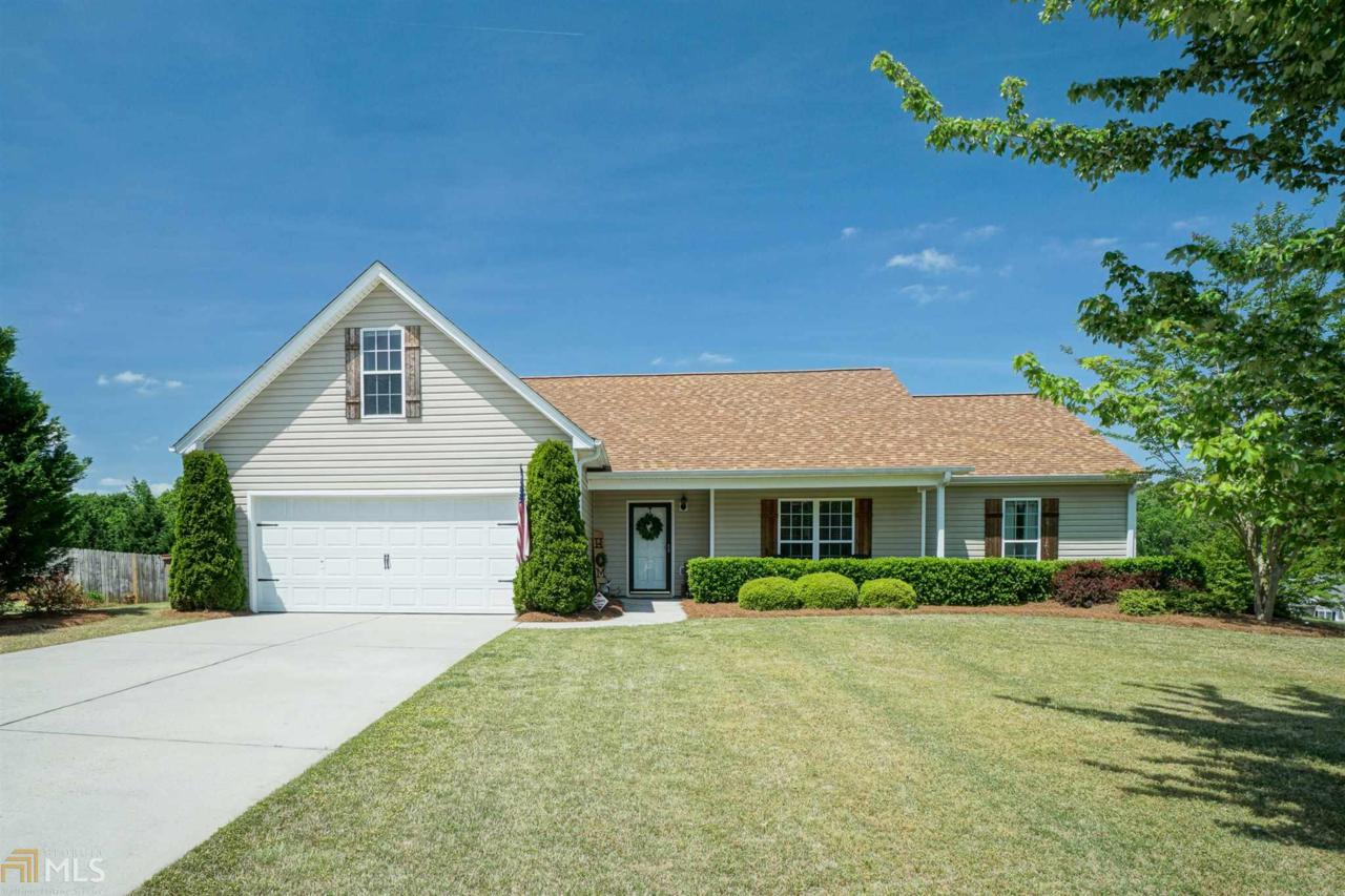 863 Hawk Creek Tr - Photo 1