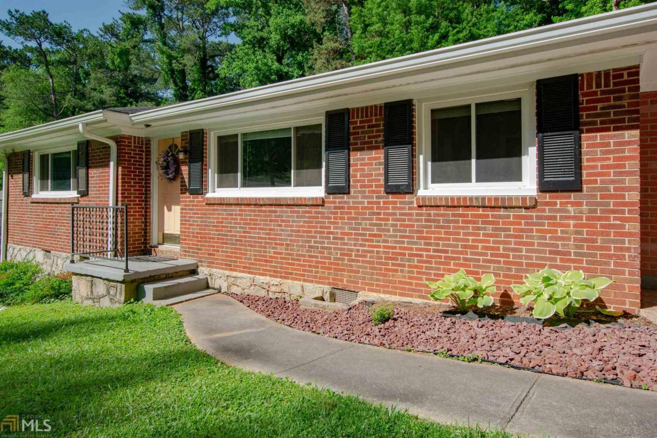 3173 Pinehill Dr - Photo 1