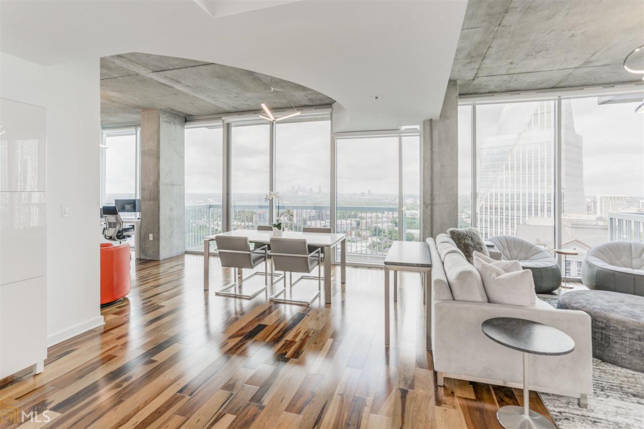 3324 Peachtree Rd - Photo 1