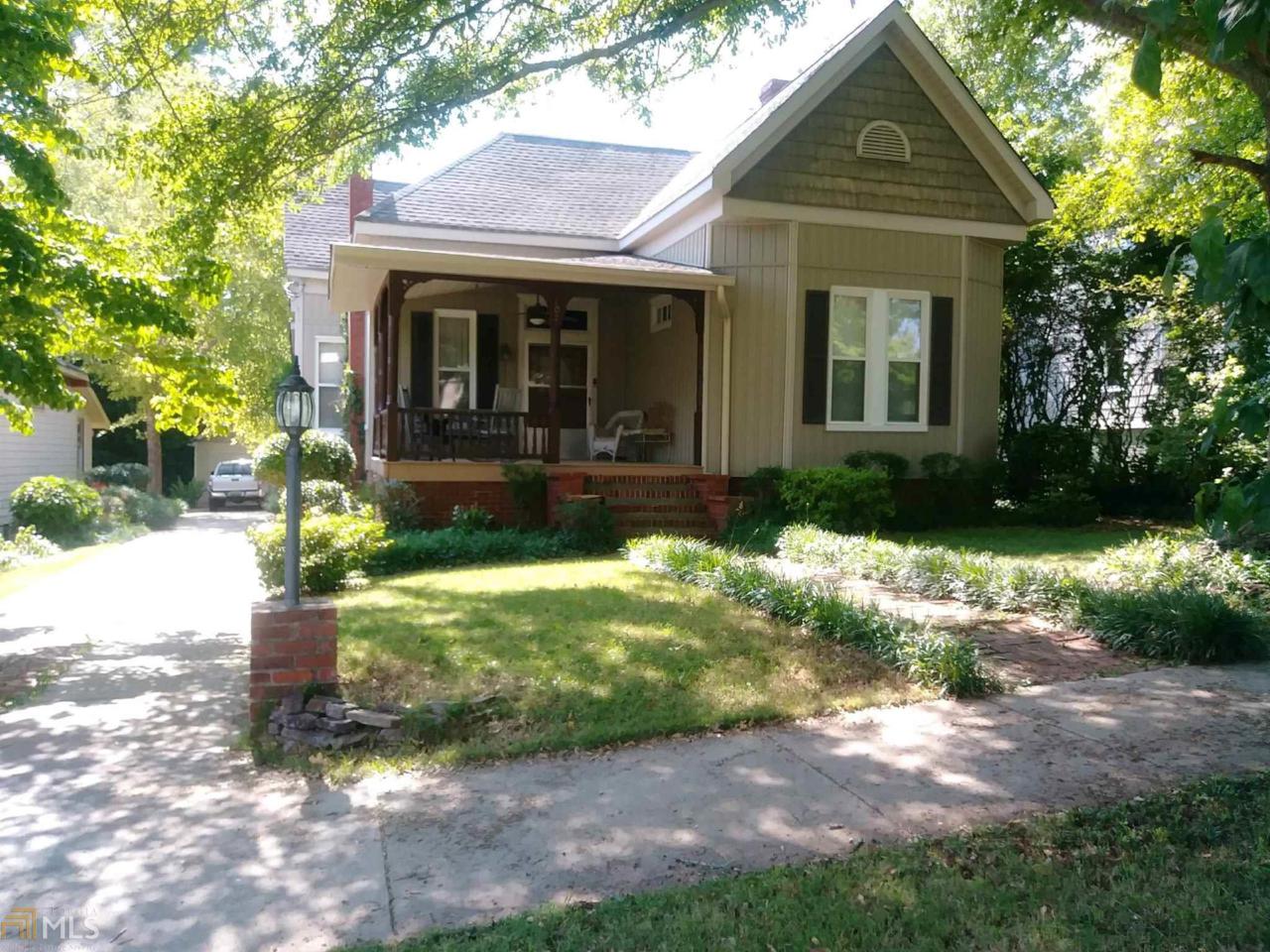 107 Ben Hill St - Photo 1