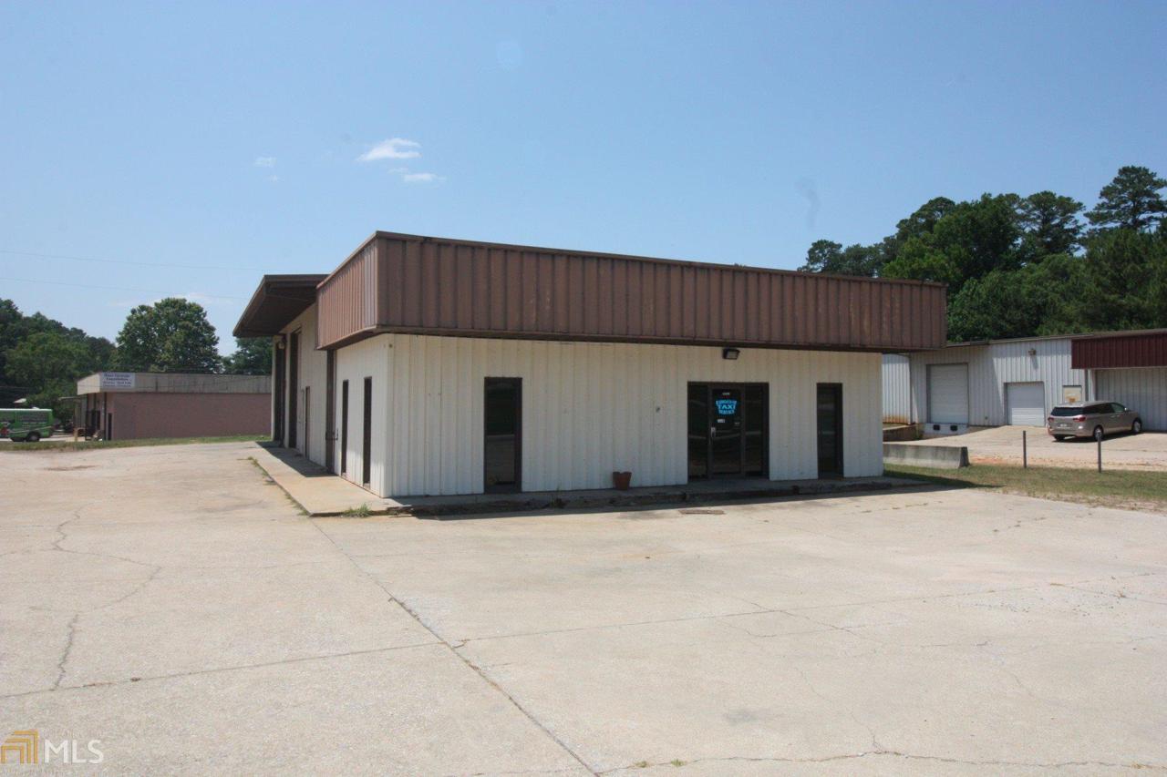 1508 Whitesville St - Photo 1