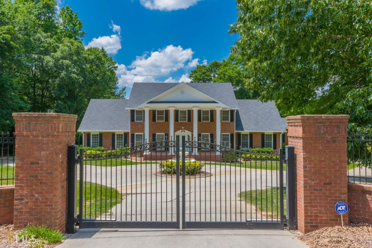 165 Melanie Ln - Photo 1