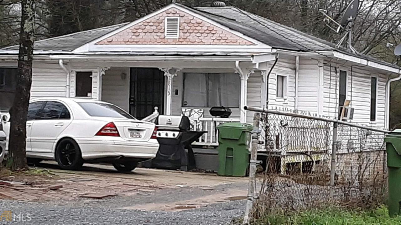 2815 Grand Ave - Photo 1