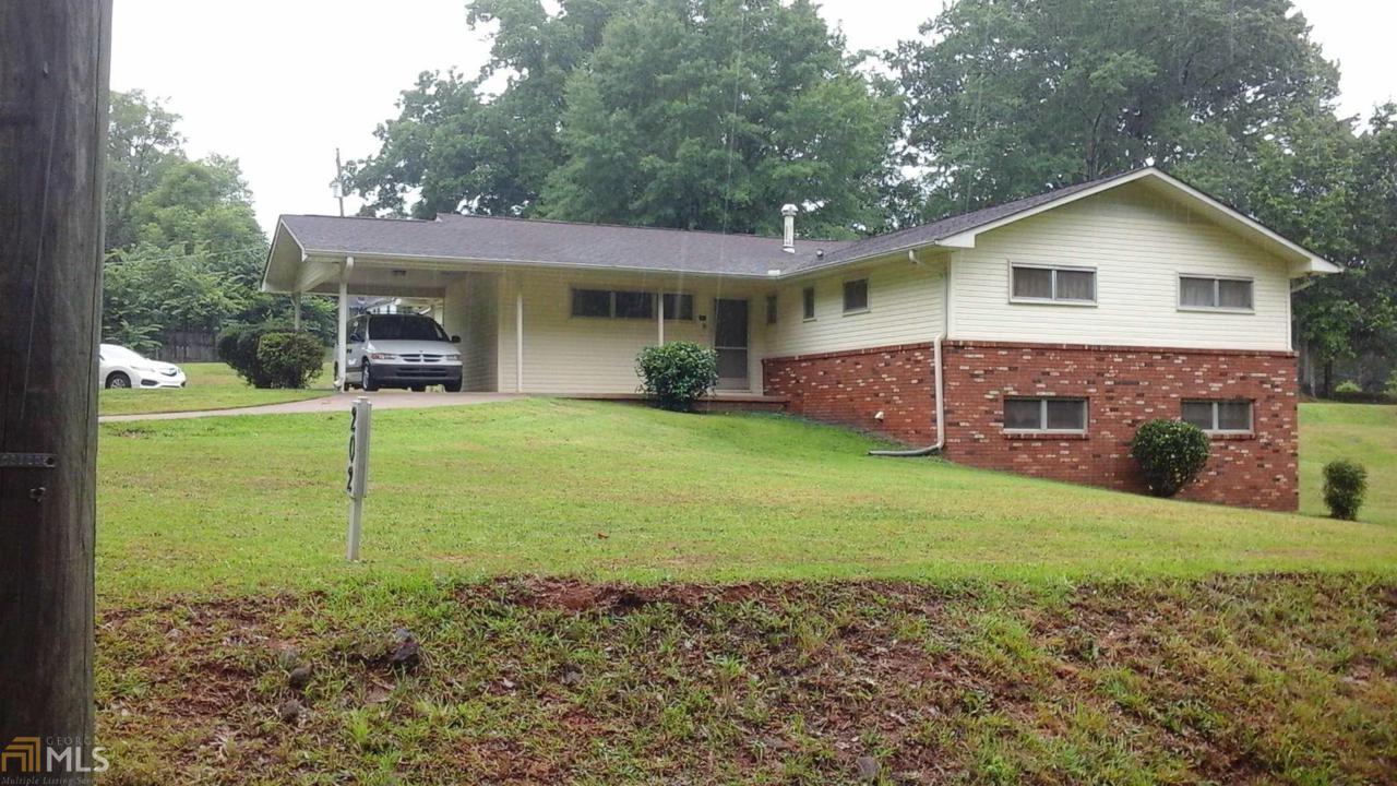 202 Elizabeth St - Photo 1