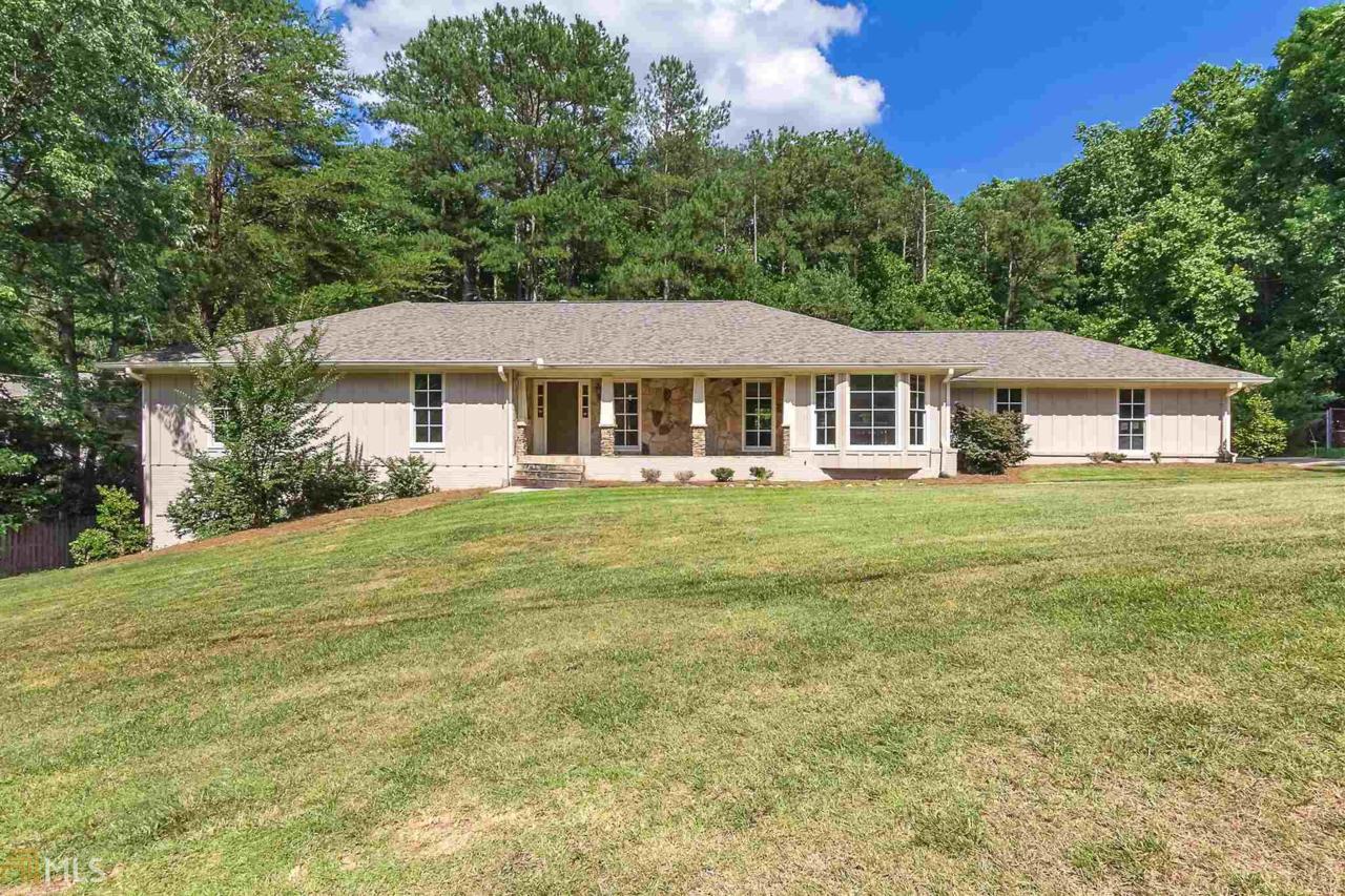 420 Riverhill Dr - Photo 1