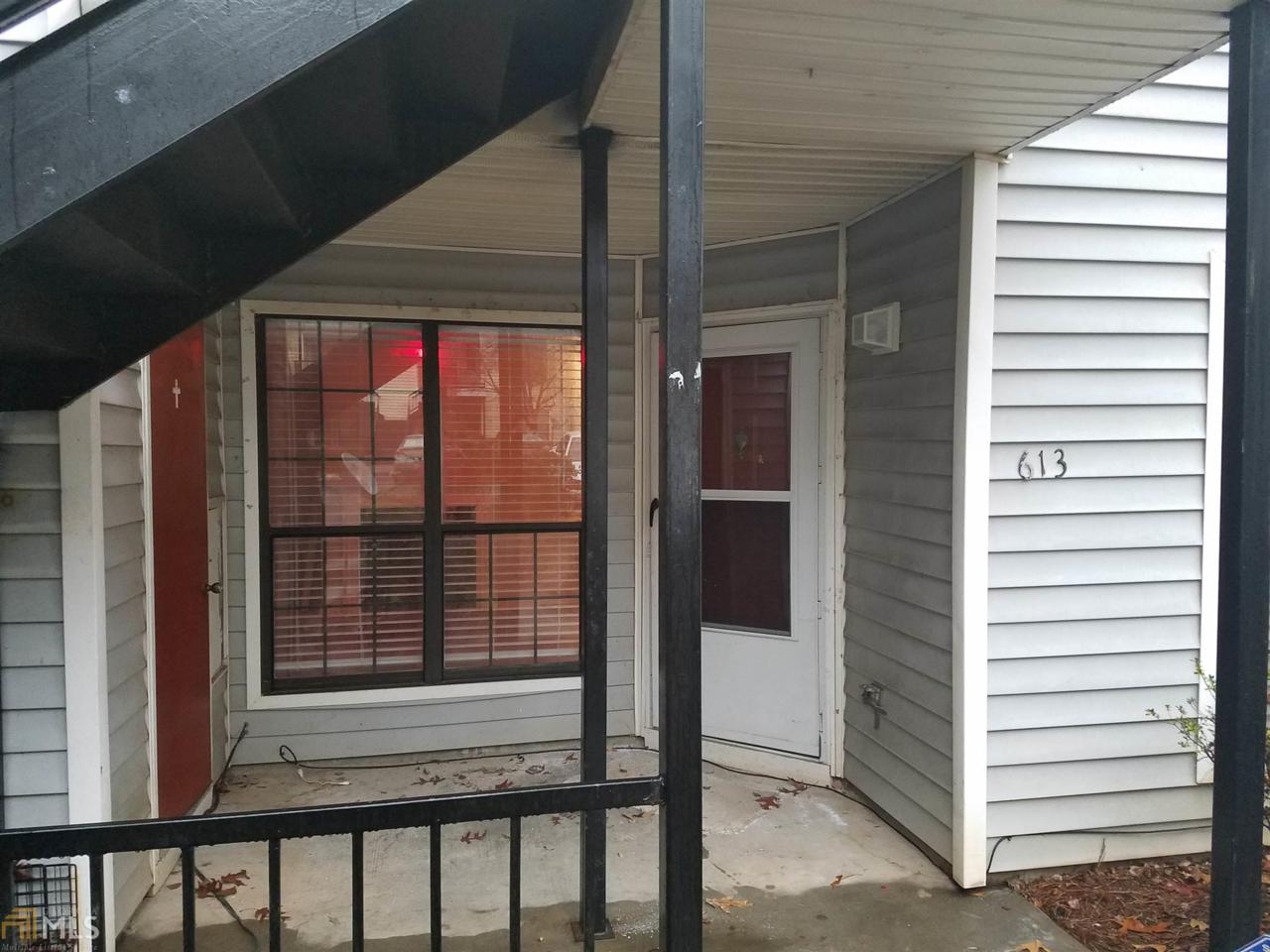 613 Windchase Ln - Photo 1