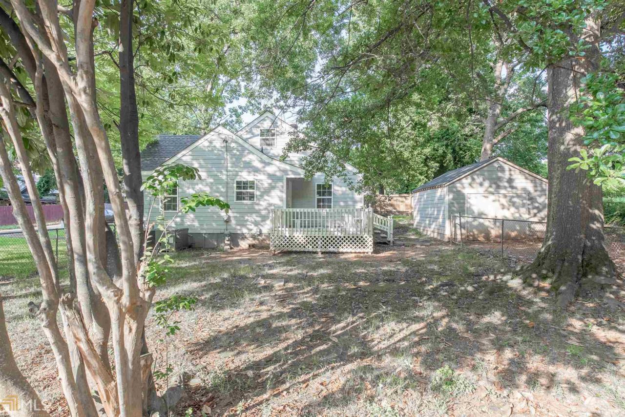2501 Hillside Ave - Photo 1