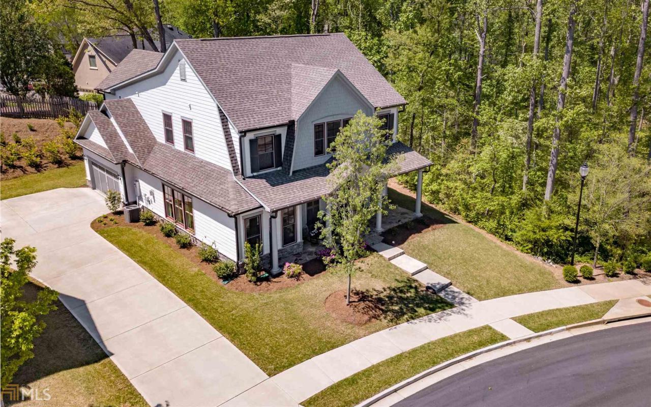 1070 Birchdale - Photo 1