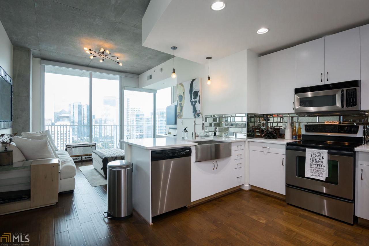 860 Peachtree St - Photo 1