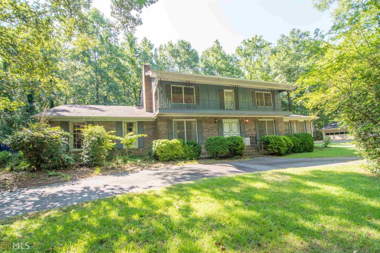 325 Kings Rd - Photo 1