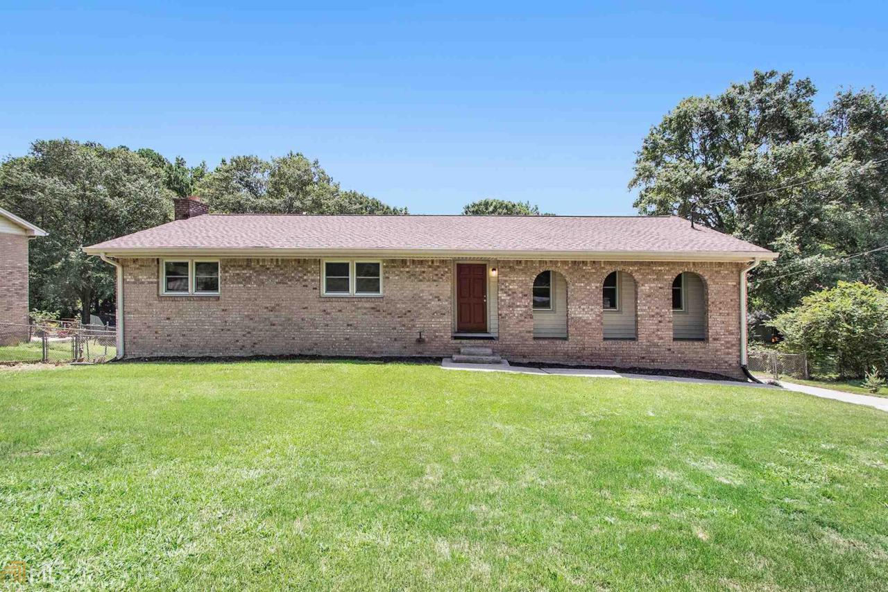 2111 Rockdale Dr - Photo 1
