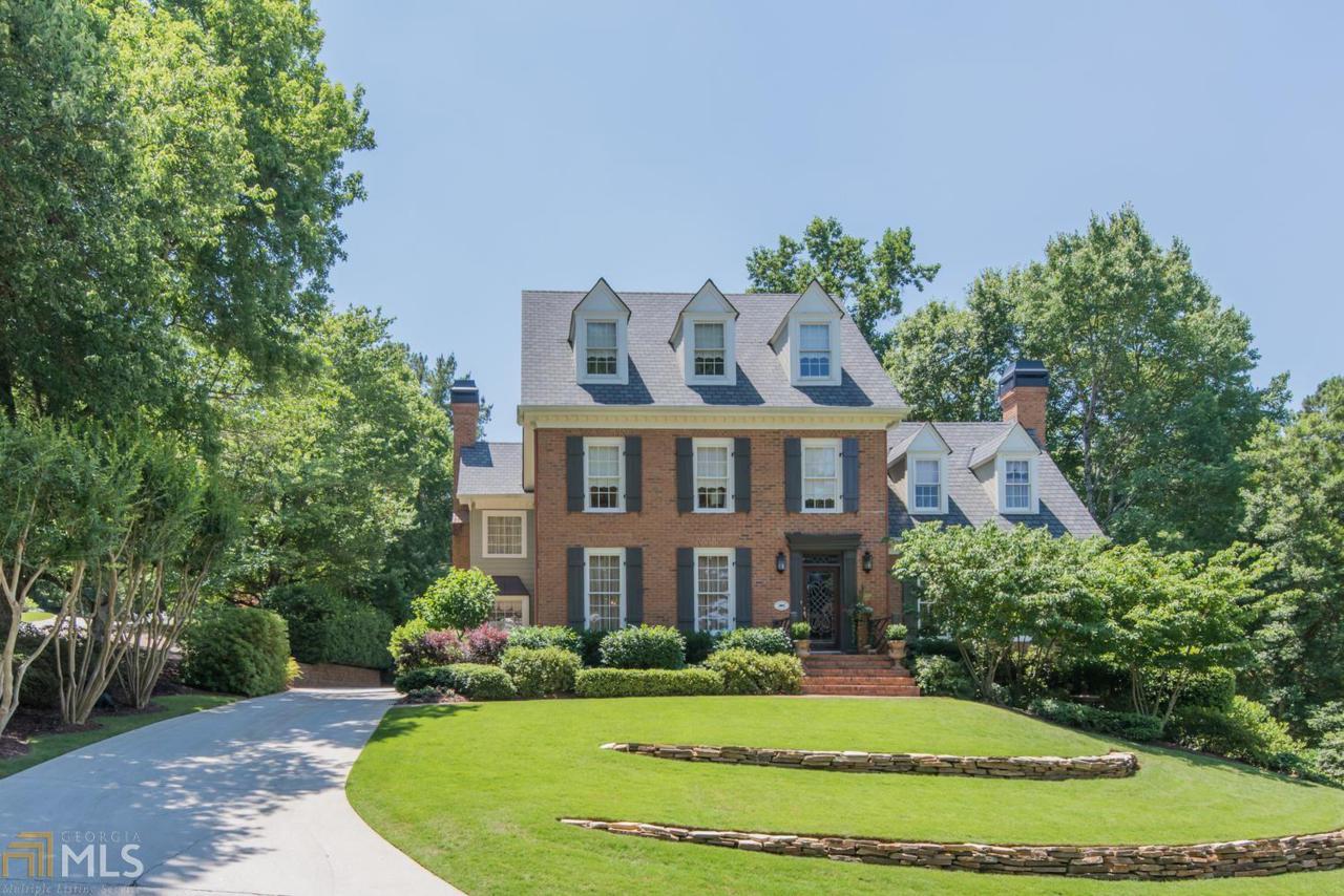 490 Tavern Cir - Photo 1
