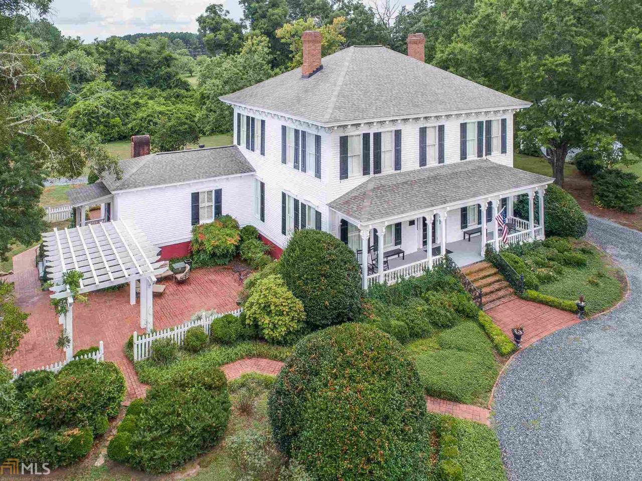 1590 Carver Rd - Photo 1