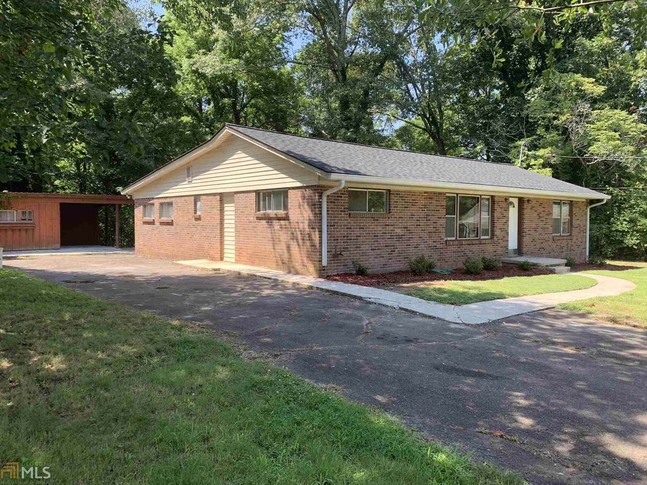 196 Woodvale St - Photo 1