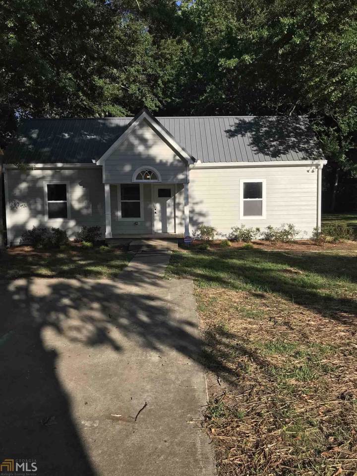 215 3rd Ave - Photo 1