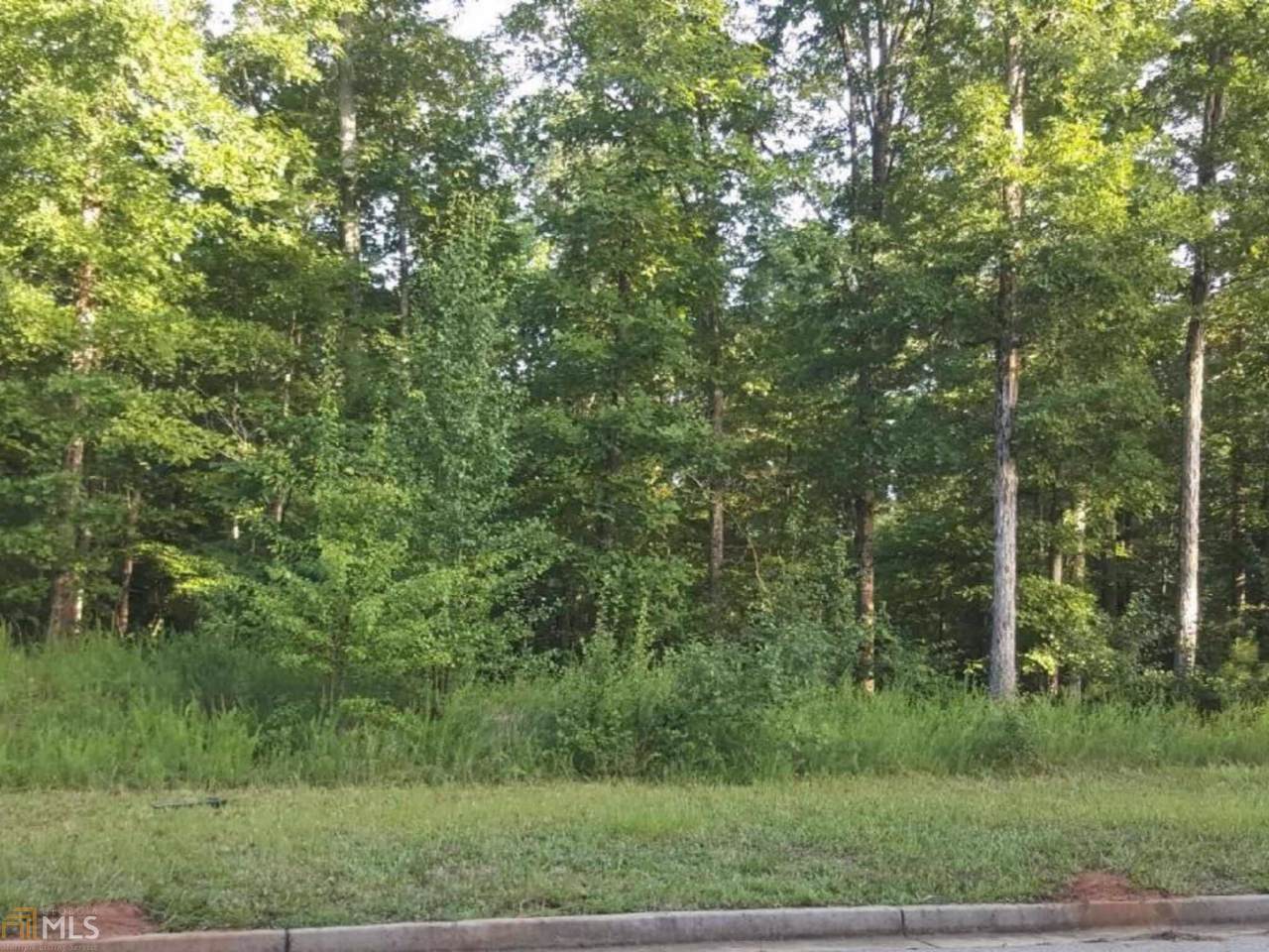 1022 Oakridge Dr - Photo 1