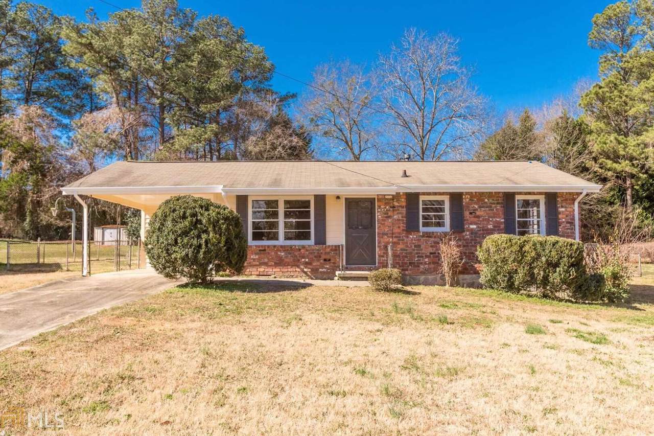 6233 Castlewood Dr - Photo 1