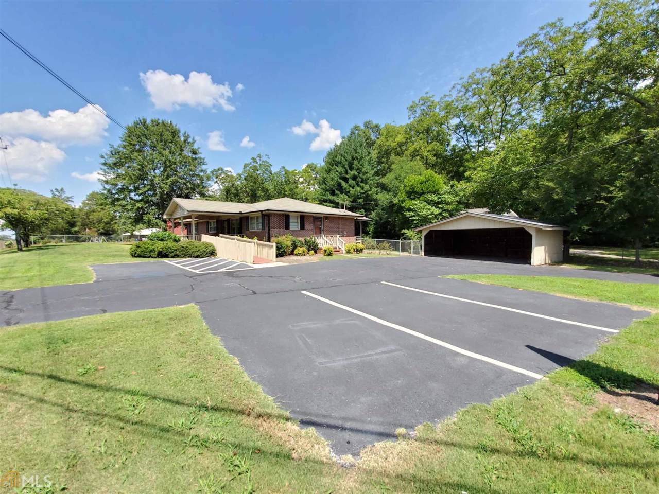 105 Hal Jackson Rd - Photo 1