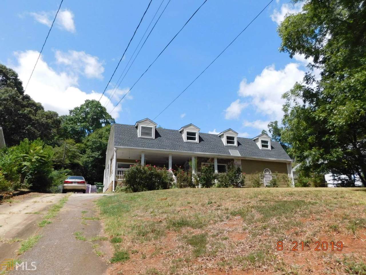 645 Maple Dr - Photo 1