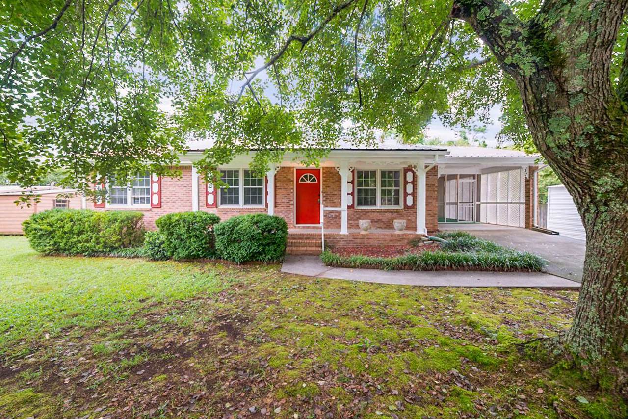 2721 Mobley - Photo 1