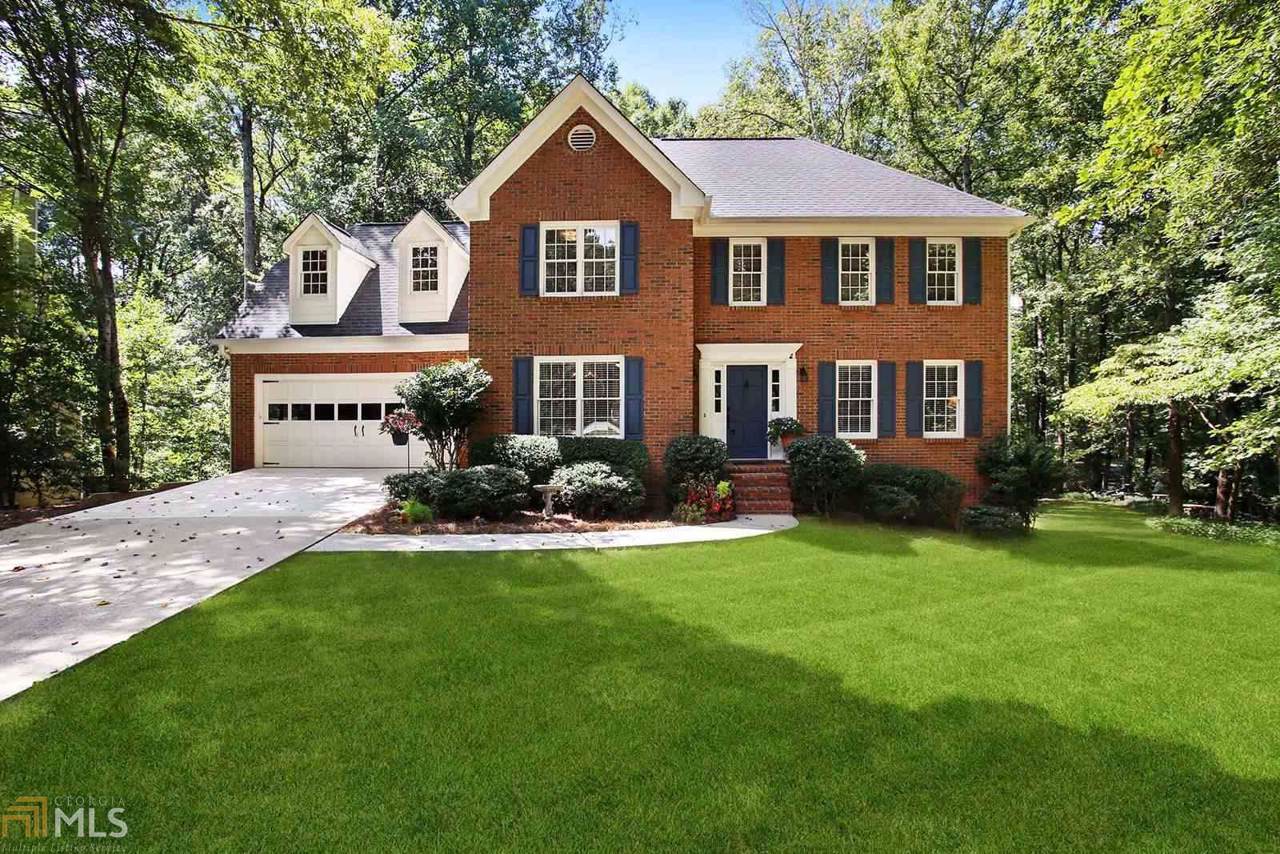 741 Windsor Ct - Photo 1