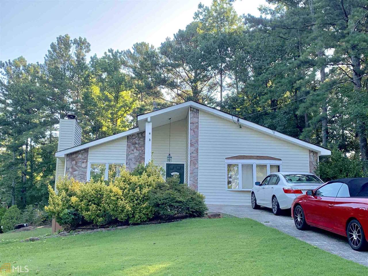 1171 Sommerset Dr - Photo 1