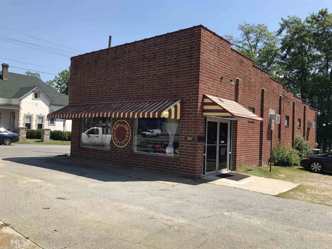 252 N Main St - Photo 1