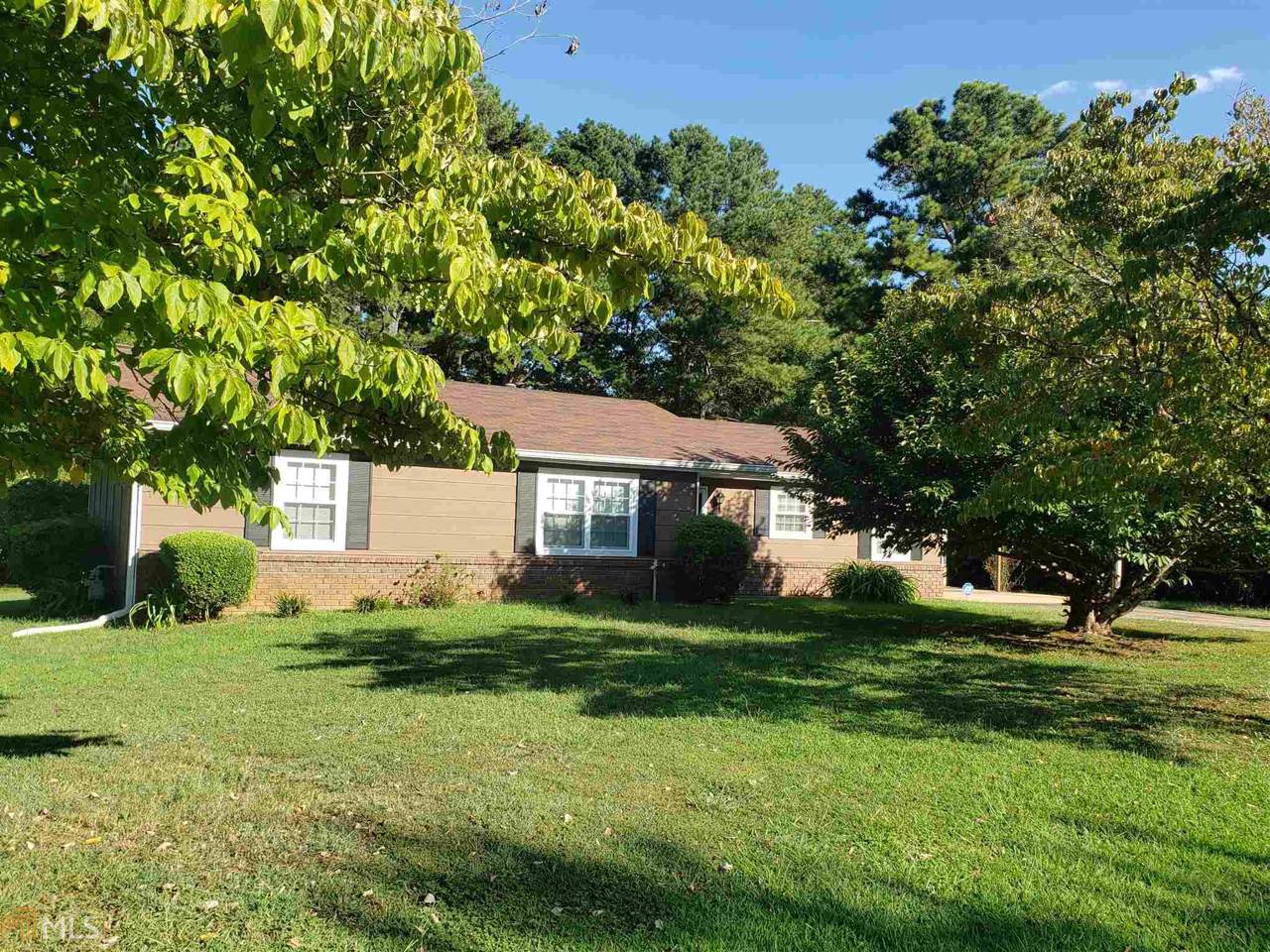 2100 Kings Forest - Photo 1