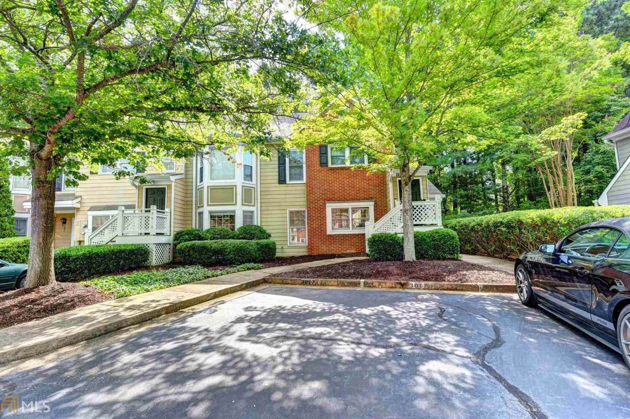 3015 Camden - Photo 1