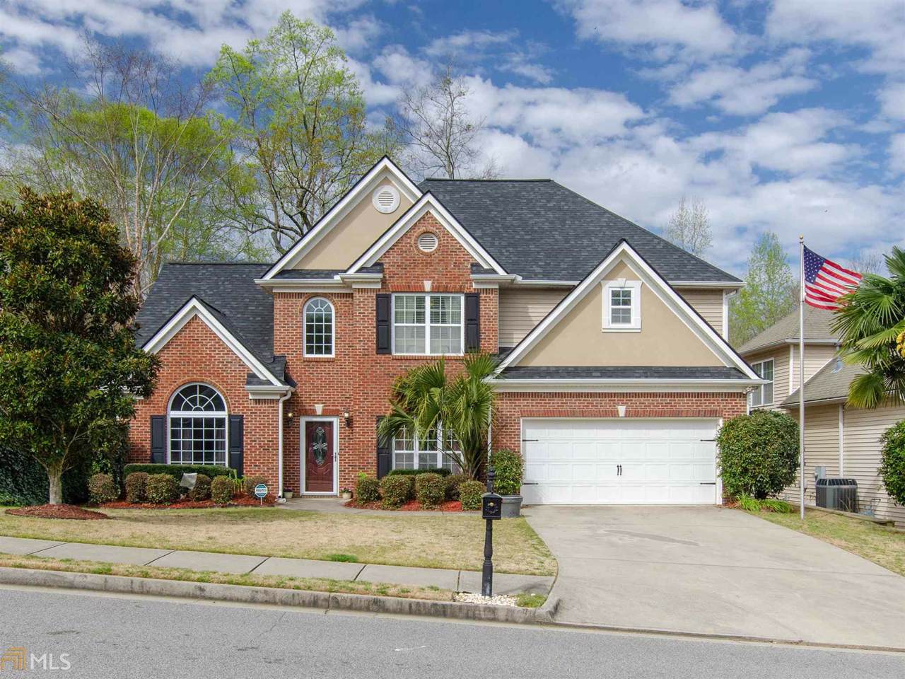 105 Fairway Dr - Photo 1