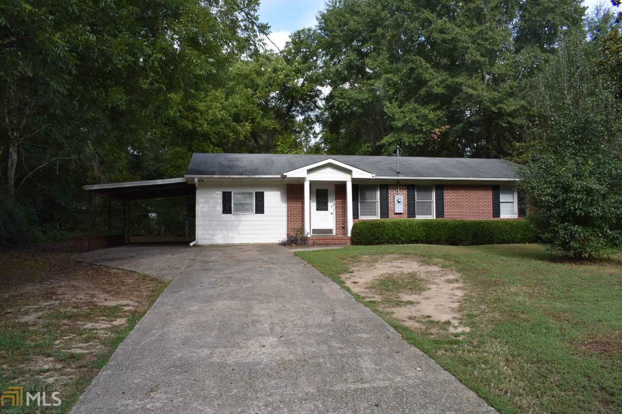 121 Martha St - Photo 1