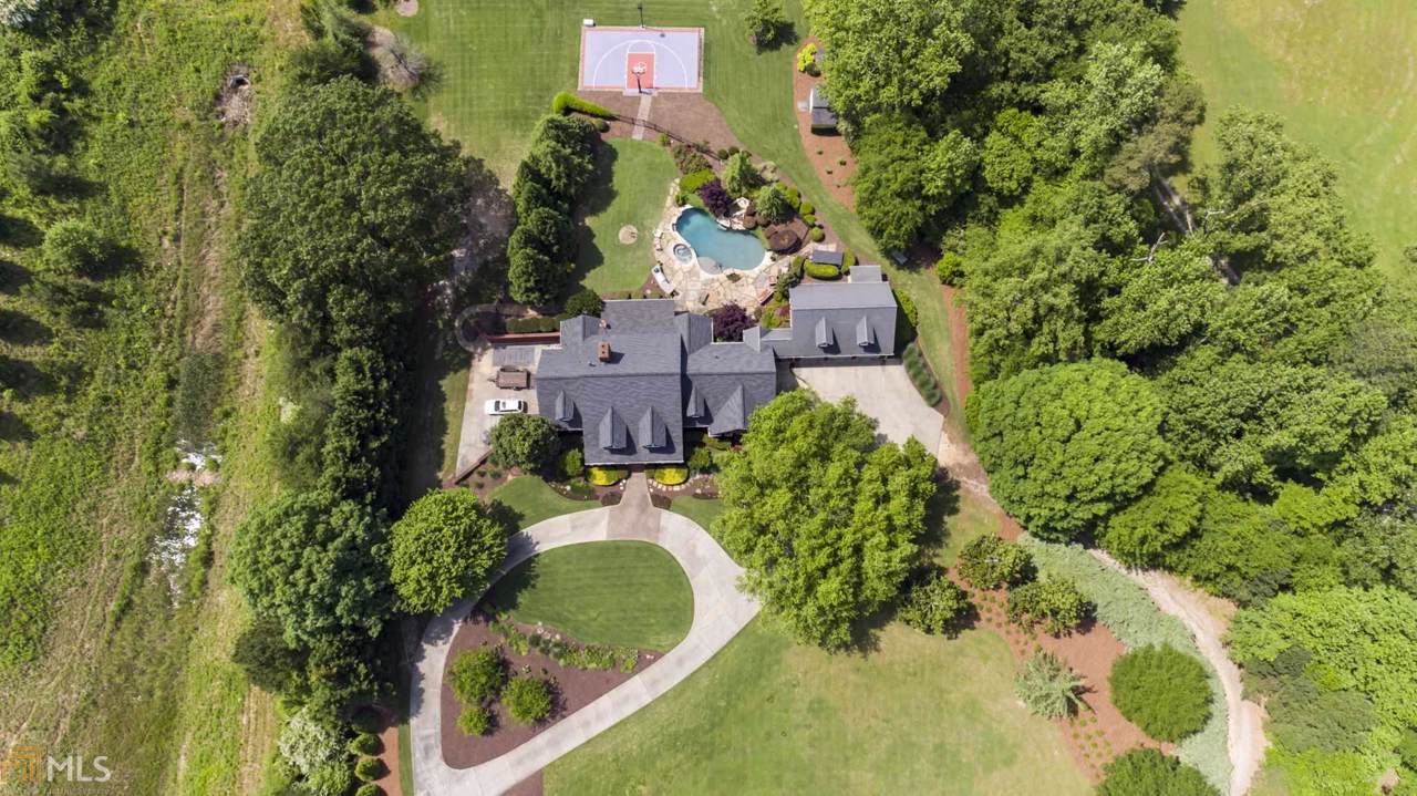 4002 Hog Mountain Rd - Photo 1