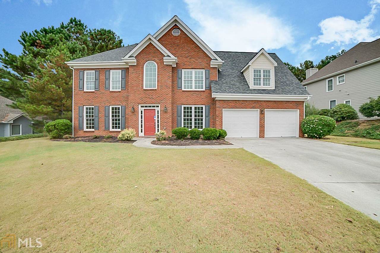 984 Spruce Creek - Photo 1