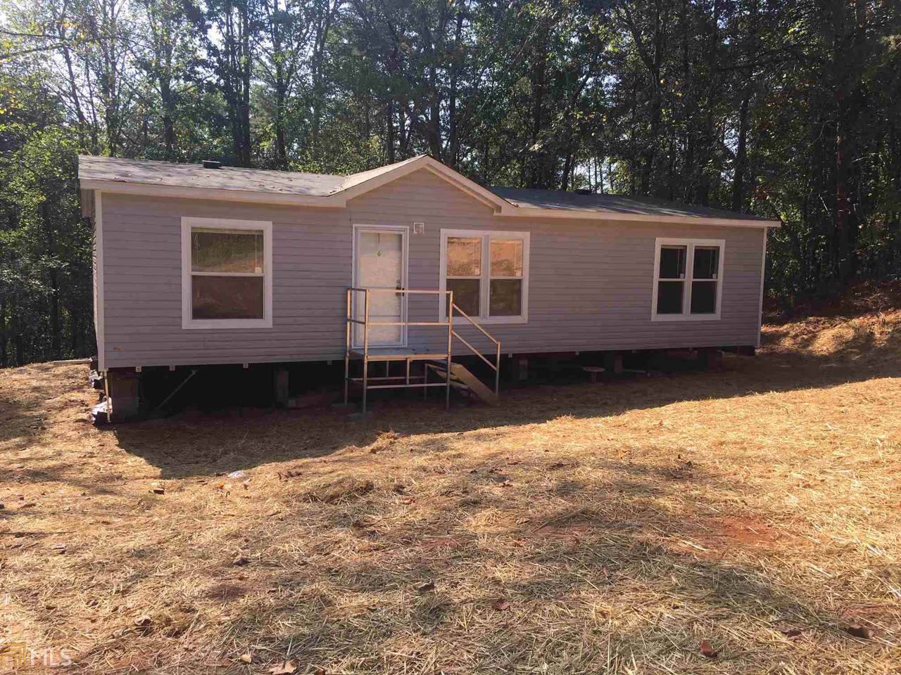 128 Pine Tree Ln - Photo 1