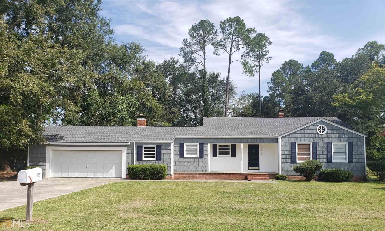 1705 Woodrow Ave - Photo 1