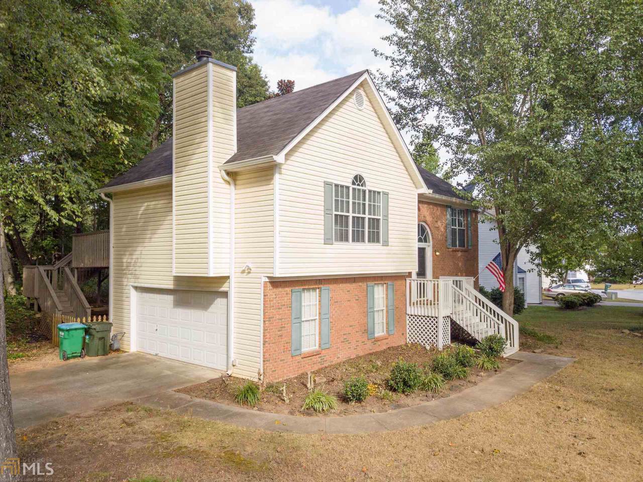 1048 Olde Hinge Way - Photo 1