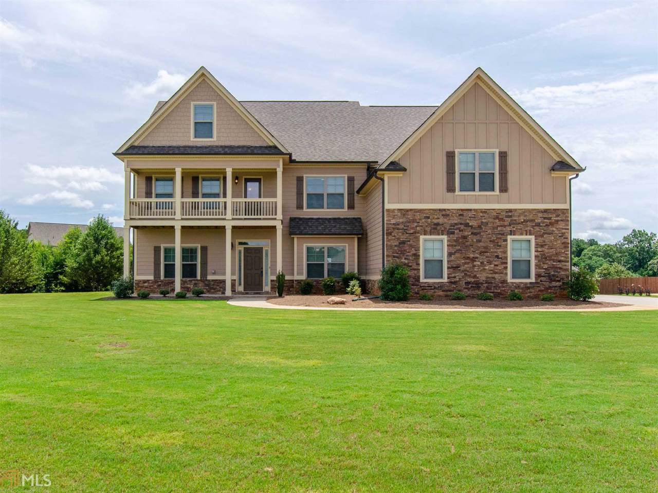 300 Grandmas Ln - Photo 1
