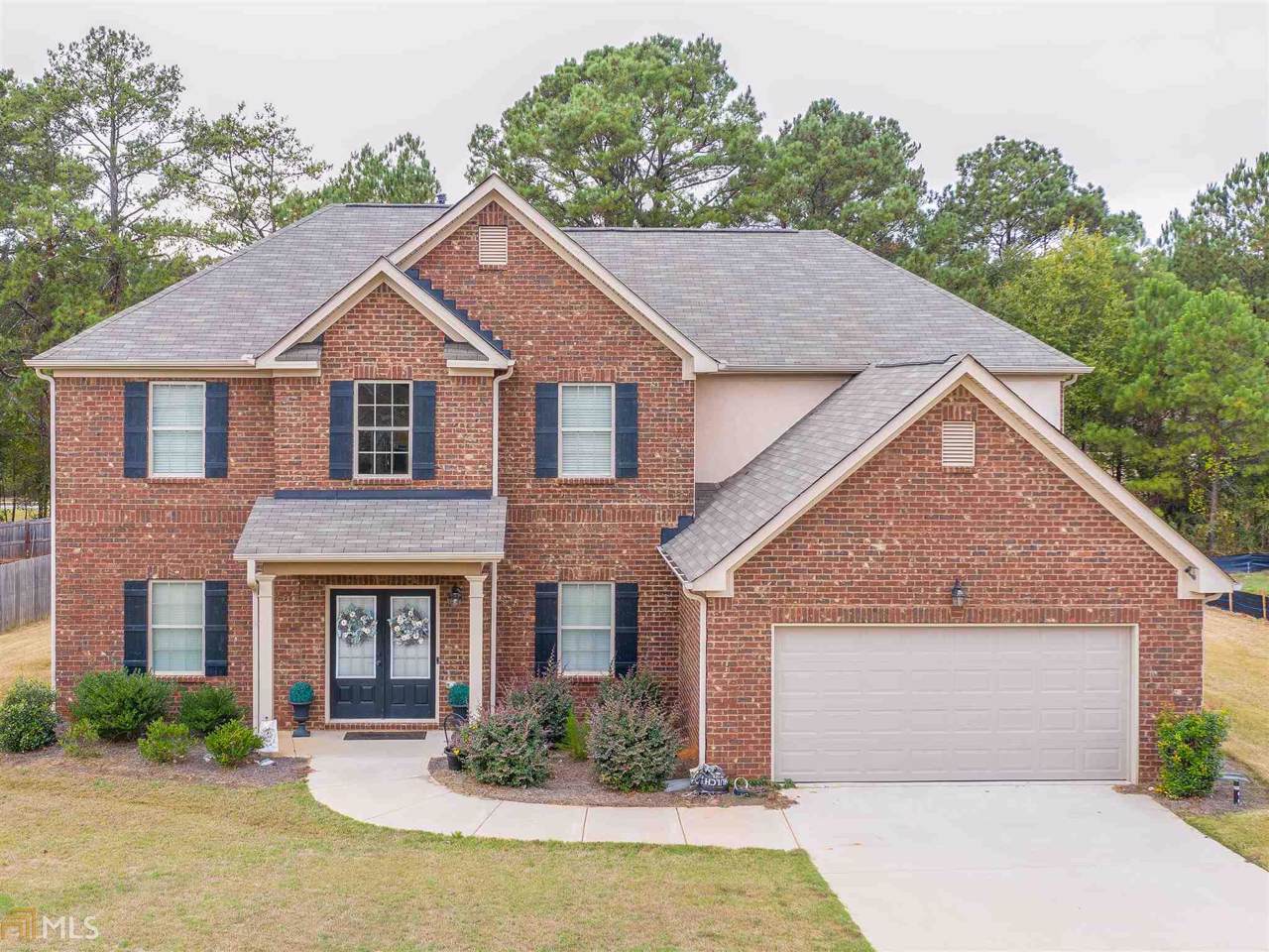 1132 Carillon Dr - Photo 1