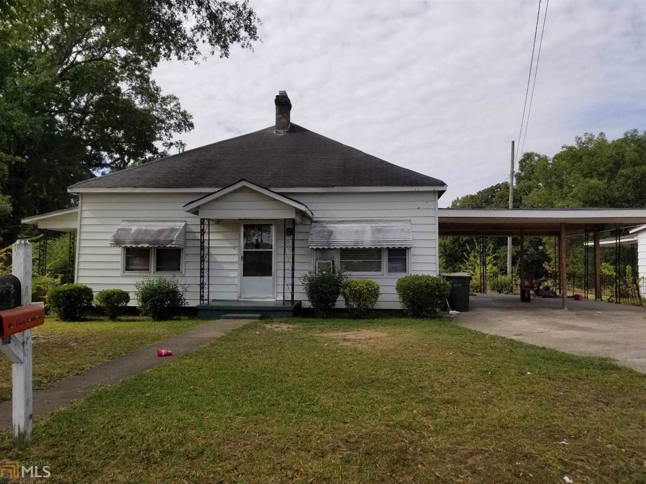 2809 21st Ave - Photo 1
