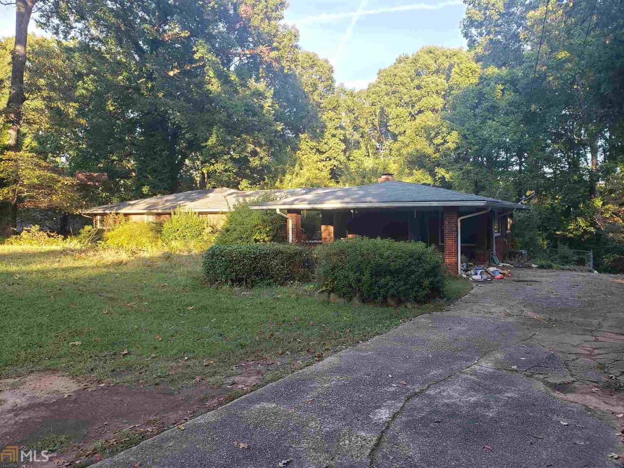 5992 Phillips Dr - Photo 1