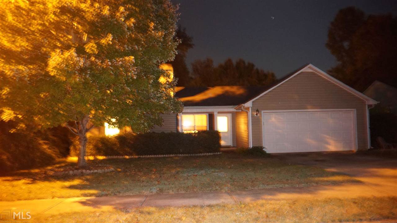 476 Sarahs Ln - Photo 1