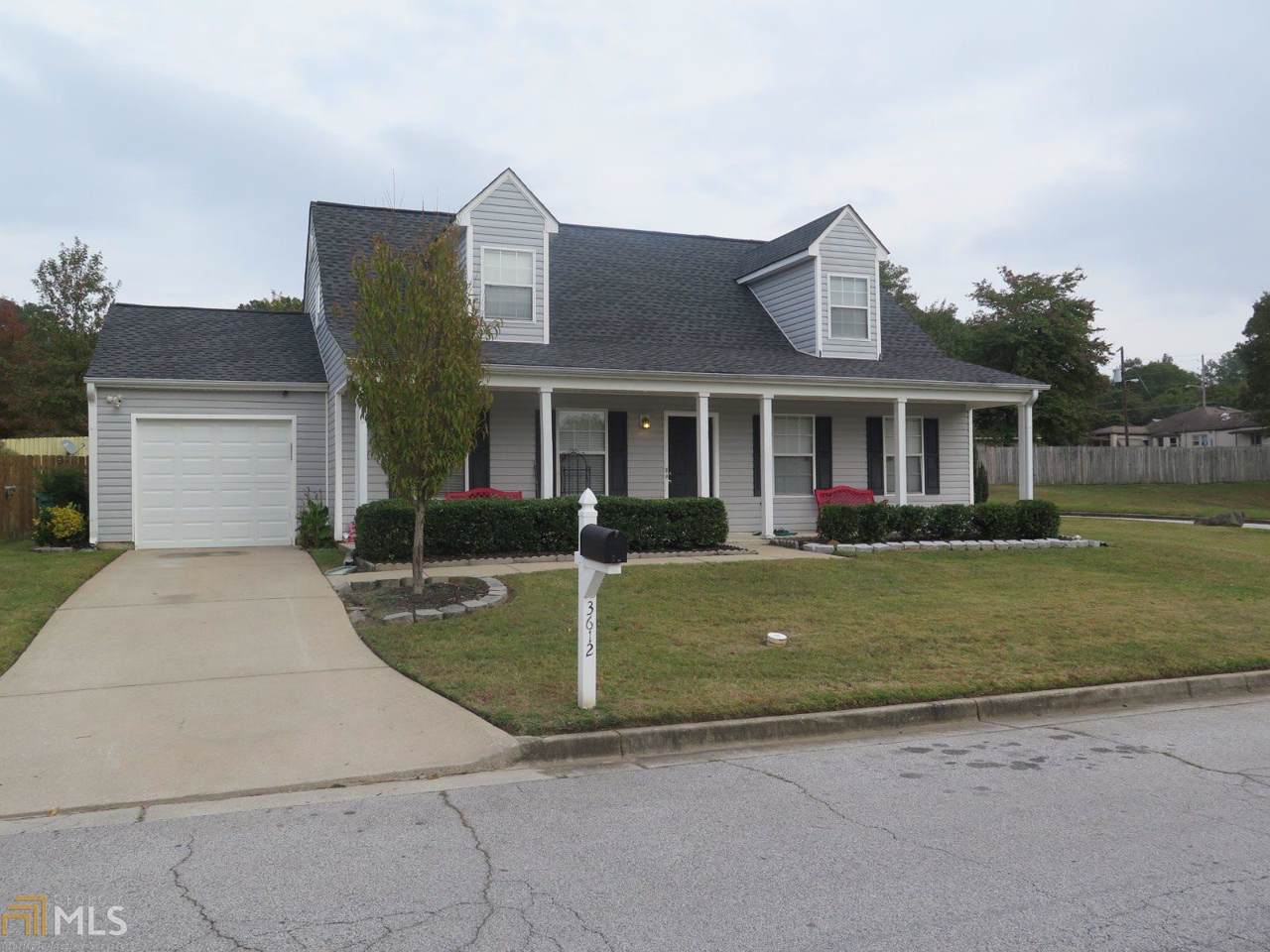 3612 Boulder Cir - Photo 1