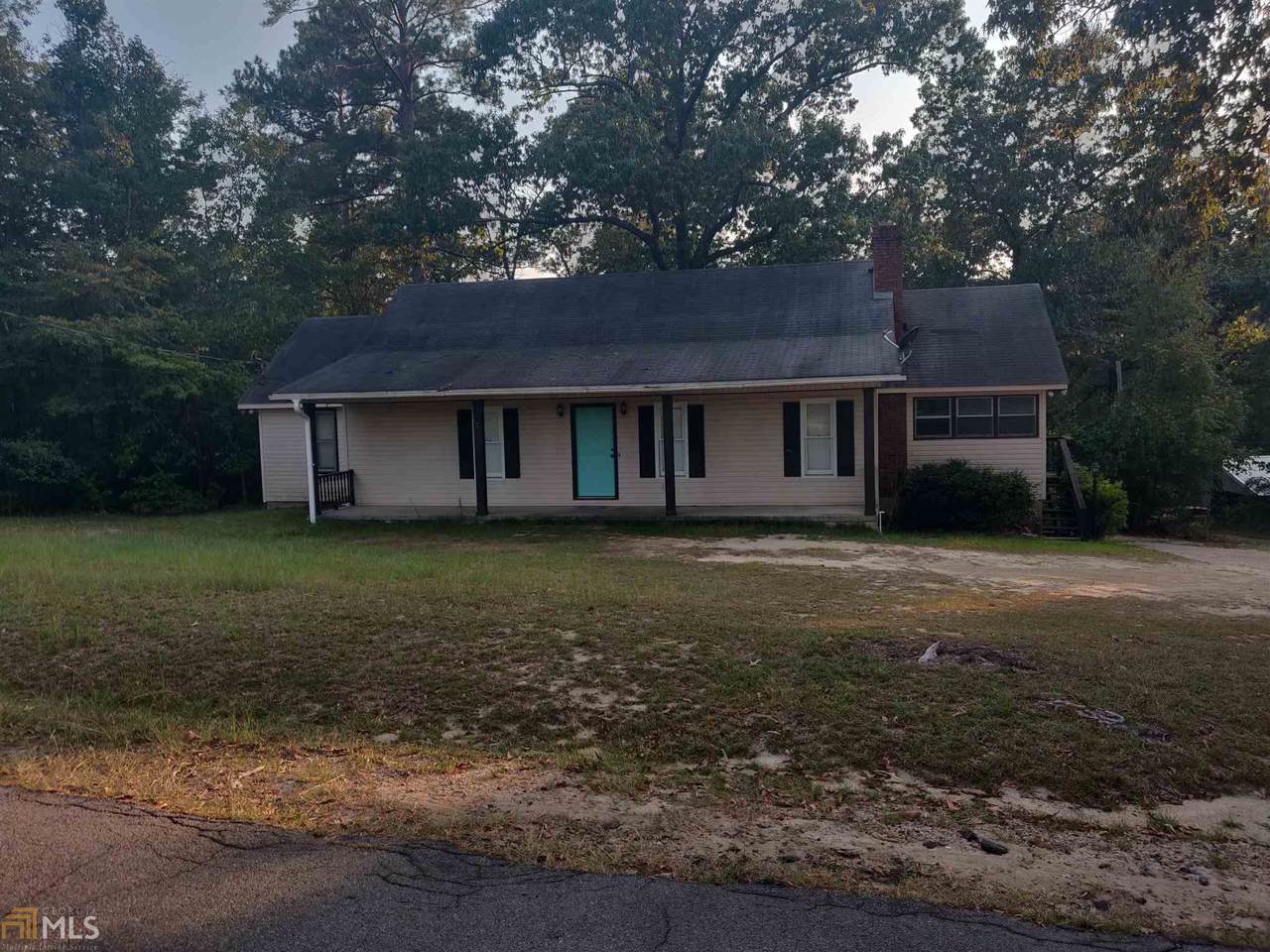 105 Country Club Rd - Photo 1