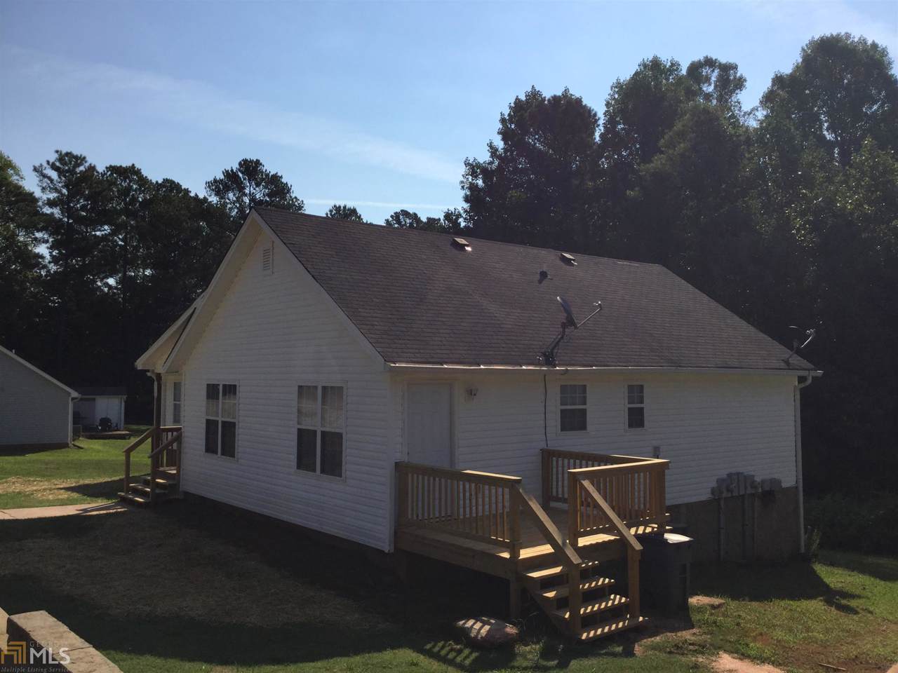 2325 Shady Grove Rd - Photo 1