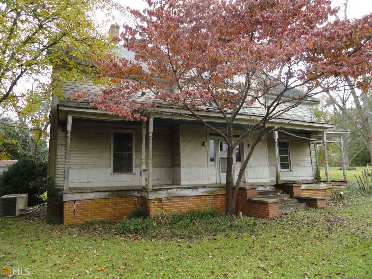 143 Benson St - Photo 1
