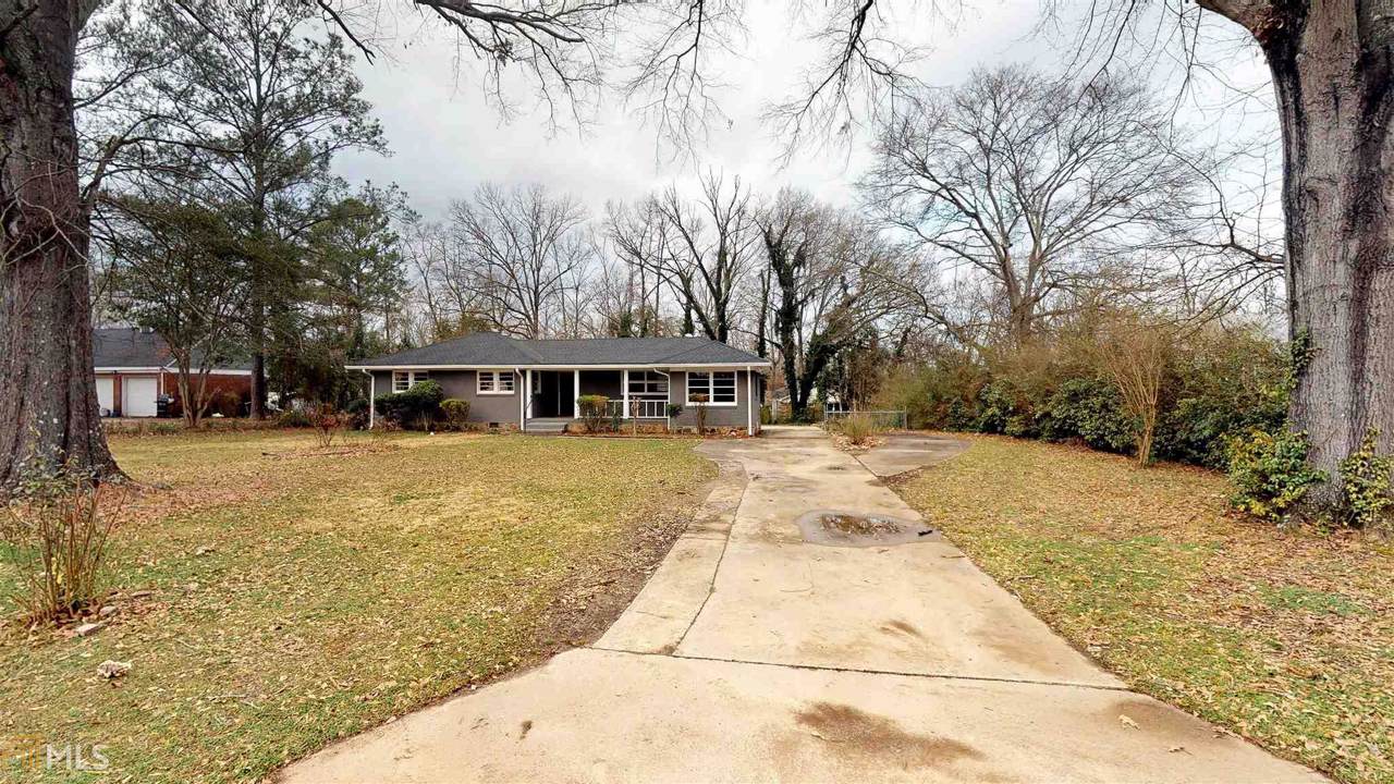 2610 Lakeridge Cir - Photo 1