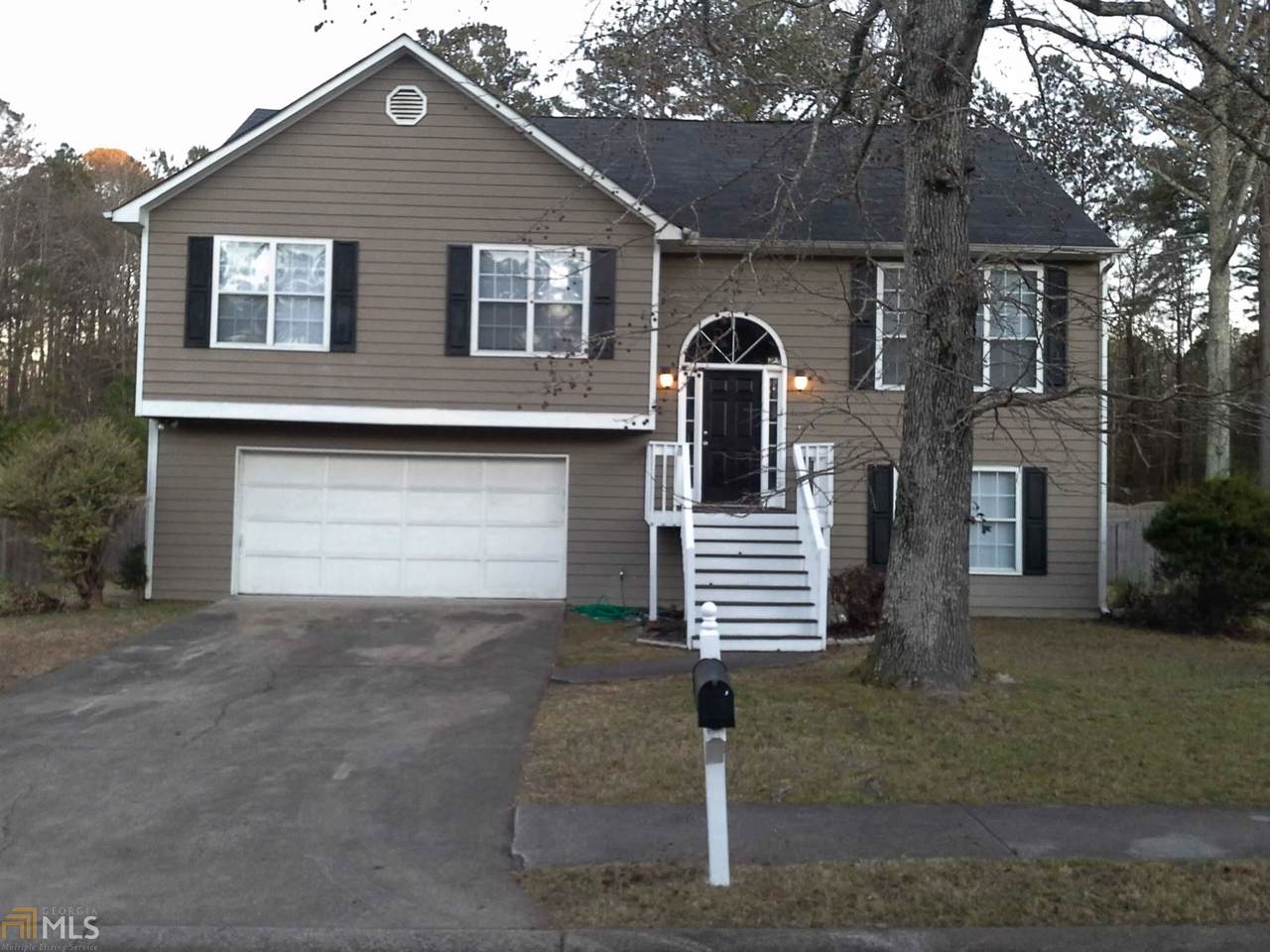 1819 Hannah Place - Photo 1