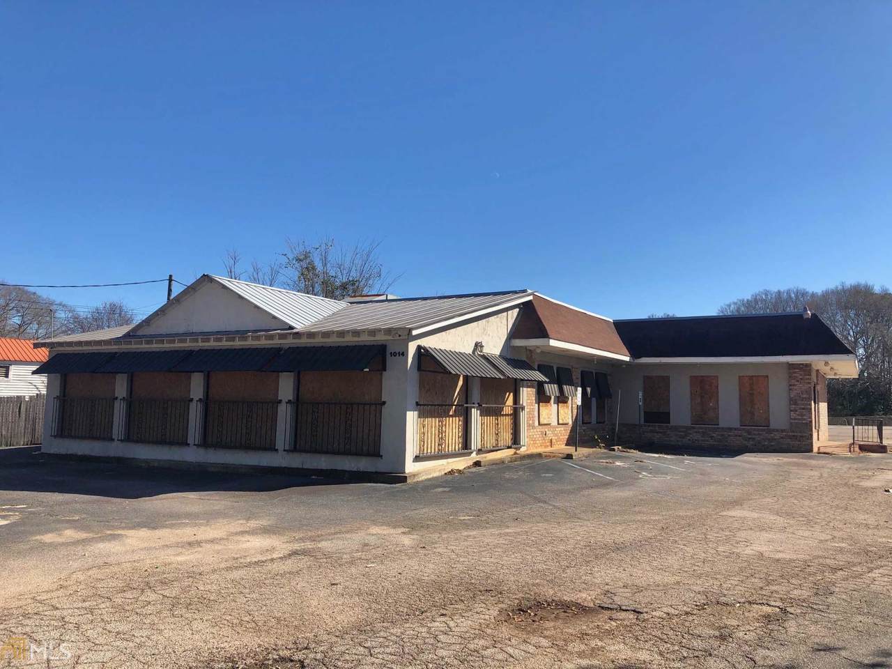 1014 Hogansville - Photo 1